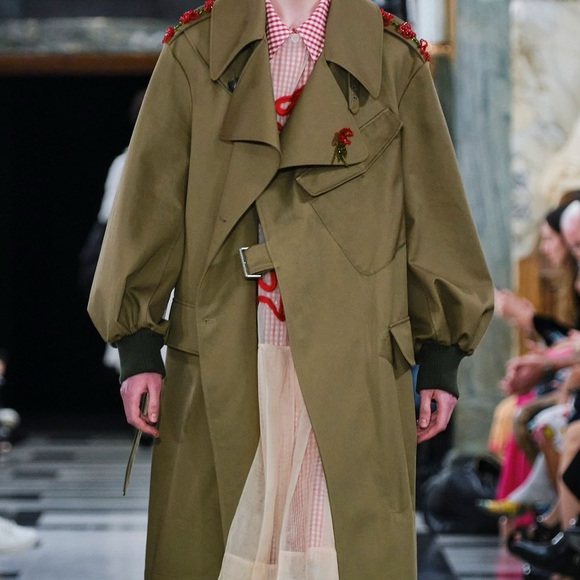 Simone Rocha Spring 23 Beaded Double Buckle Belted Trench Coat in Khahki/ Poppy - Picture 5 of 6